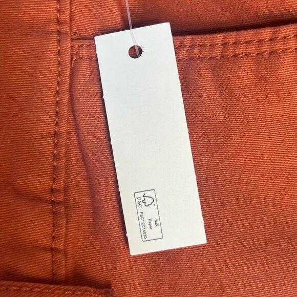 Amazon Essentials Shorts Womens Size 14 Brick Red New - Picture 8 of 8